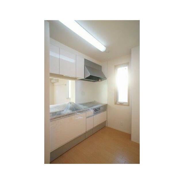 ３口コンロと魚焼きグリル付きビルドインシステムキッチン（ＩＨクッキングヒーター）♪シンク下は、奥の…