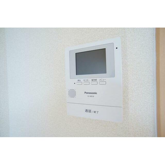来訪者を声と映像で確認できて安心なカラーモニタードアホン♪録画再生機能付き！！