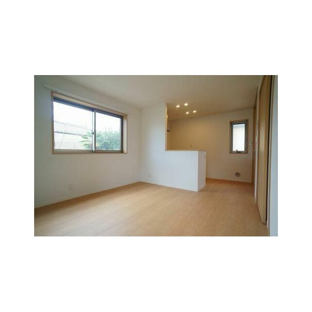 【ＣＧ加工前写真】会話をしながら料理ができる対面キッチンです♪