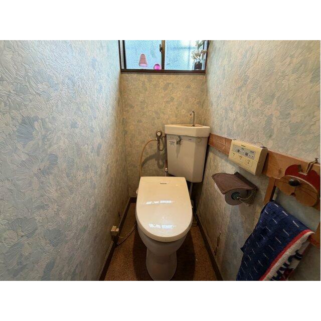 シンプルで使いやすいトイレです