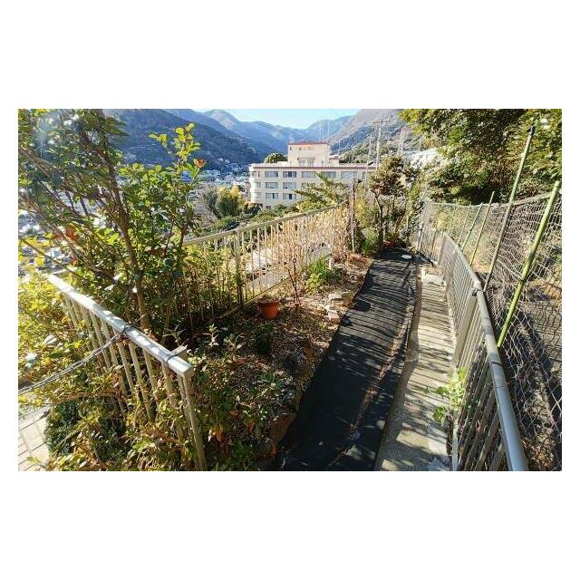 少しですがガーデニングや菜園も楽しめそうです