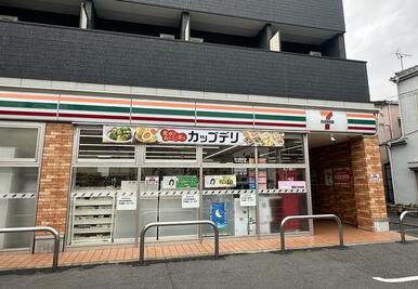 セブンイレブン横浜大和町店