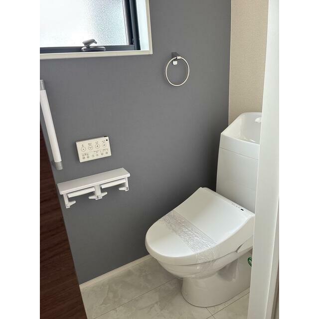 見落としなしで隅々チェック。トイレは家を映す鑑となります。（5号棟）