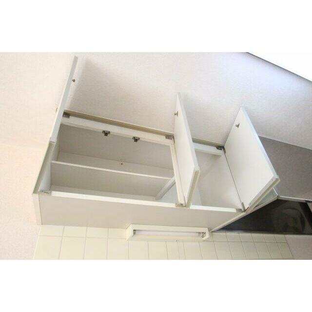 ※同建物ほかのお部屋の写真です。
