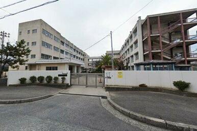 天美西小学校