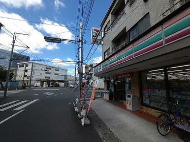 セブンイレブン川崎神地