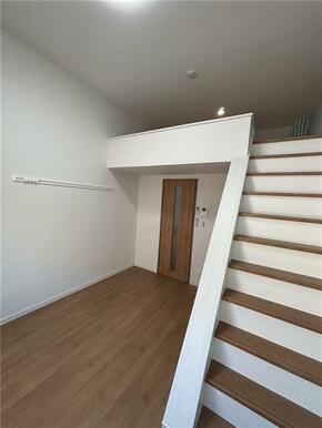 建築中のため類似物件の参考写真です