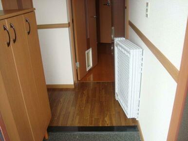 玄関収納・ペットゲージ