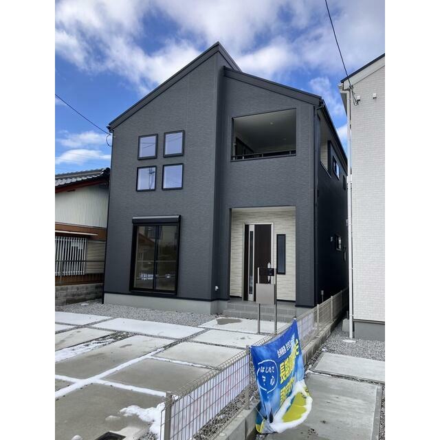 日を重ねるごとにこの佇まいに愛着が湧いてきそう（1号棟）