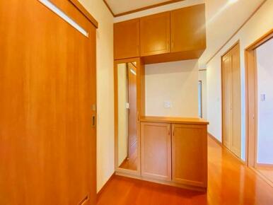 シューズボックス