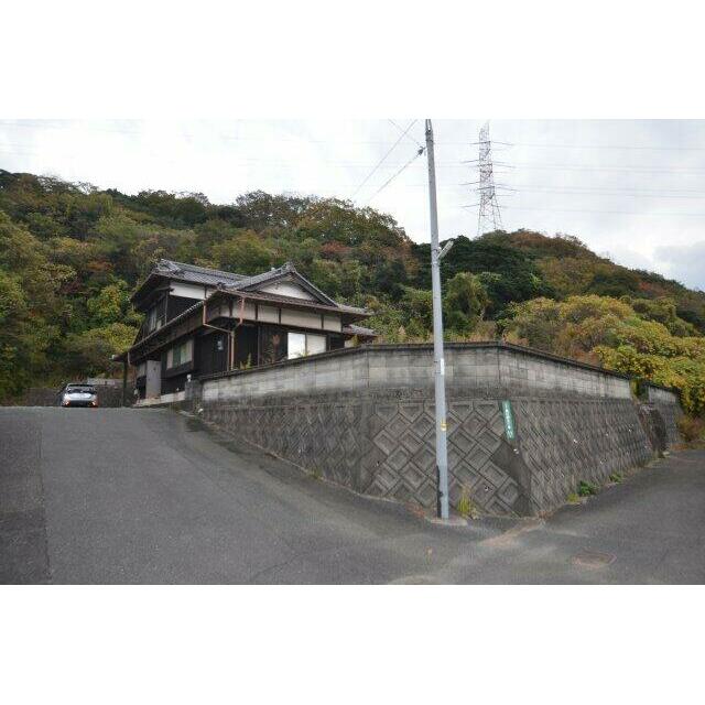 前面道路含む現地写真です