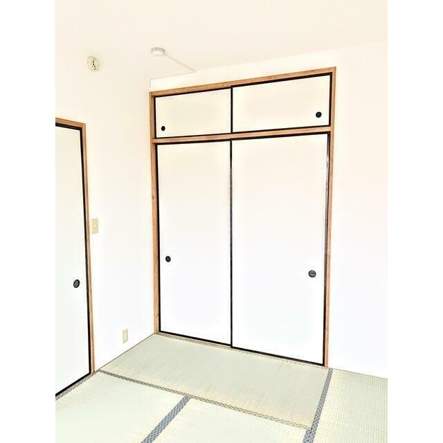 写真は他の部屋です。現況優先とさせて頂きます。