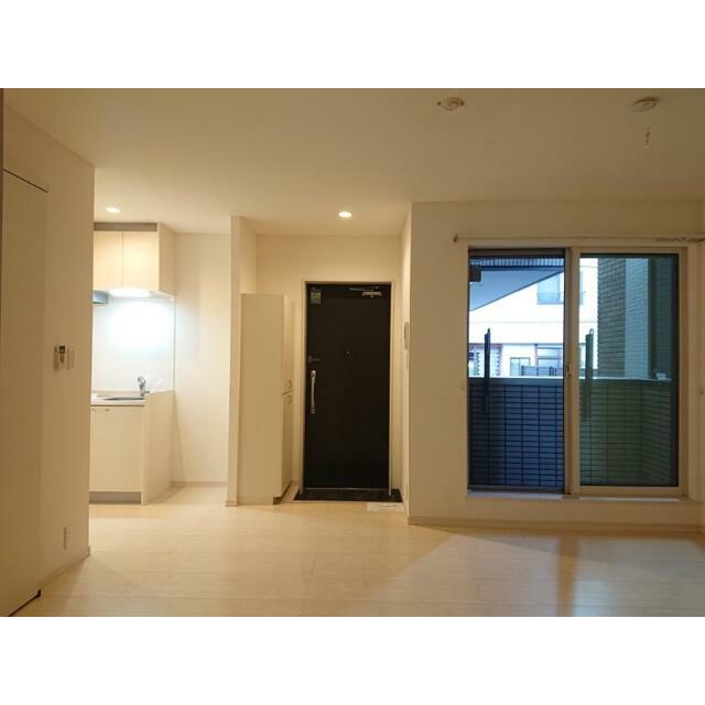 別角度から見た室内です★