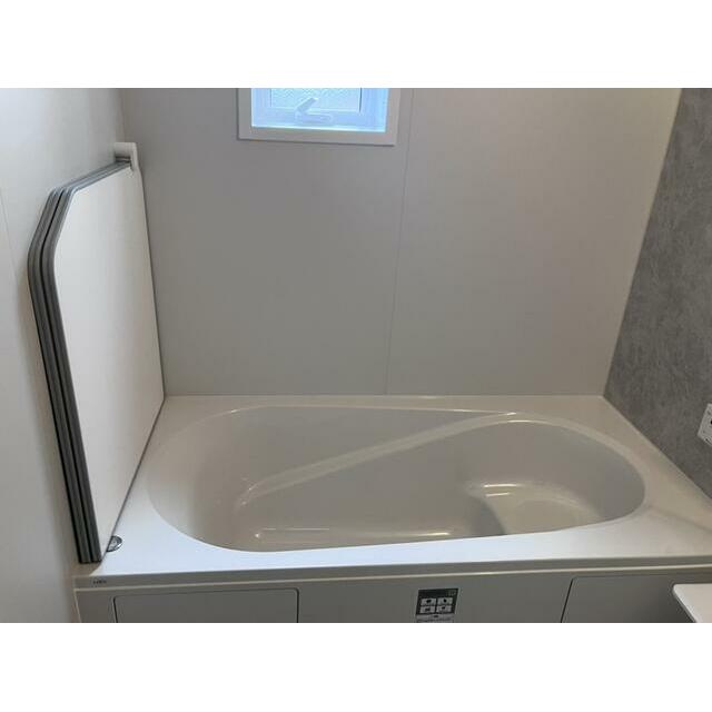 たまりがちな疲れやモヤモヤイライラはバスタイムですっきり洗い流して（1号棟）