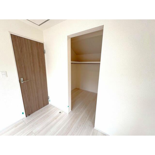 主寝室8.0帖ウォークインクロゼット（6号棟）