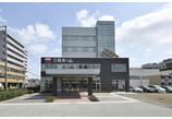 情報提供会社