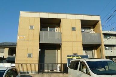 大切な車を目の前に駐車できるのは魅力的ですね！各戸２台付き（無料）