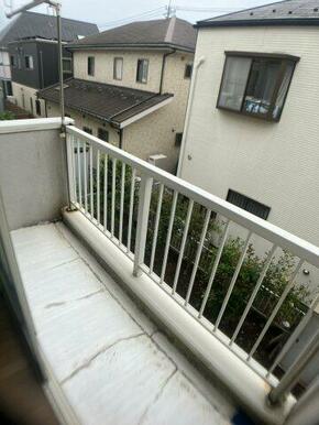 お洗濯にも便利なバルコニー付き