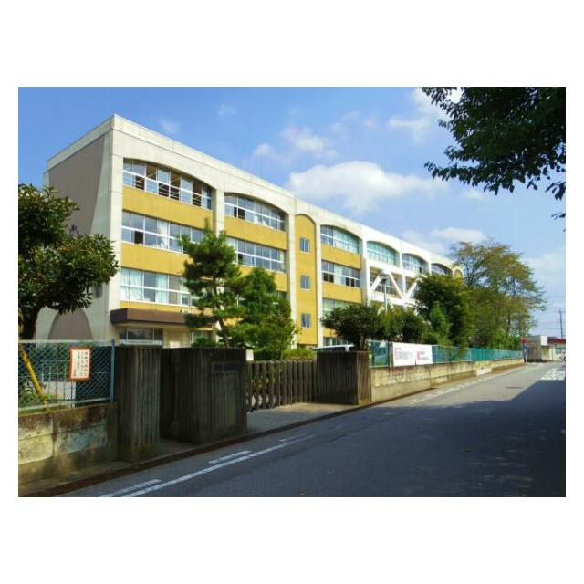 若松原中学校　2082ｍ/徒歩27分、車6分