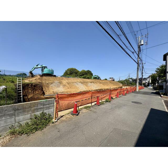 【前面道路含む現地土地写真】