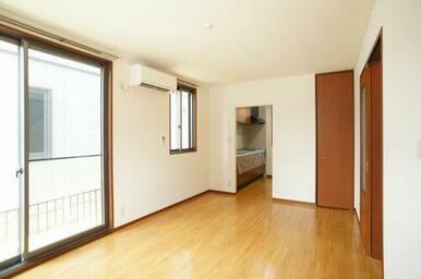 １４．４帖あるＬＤＫ！エアコン１基あります☆