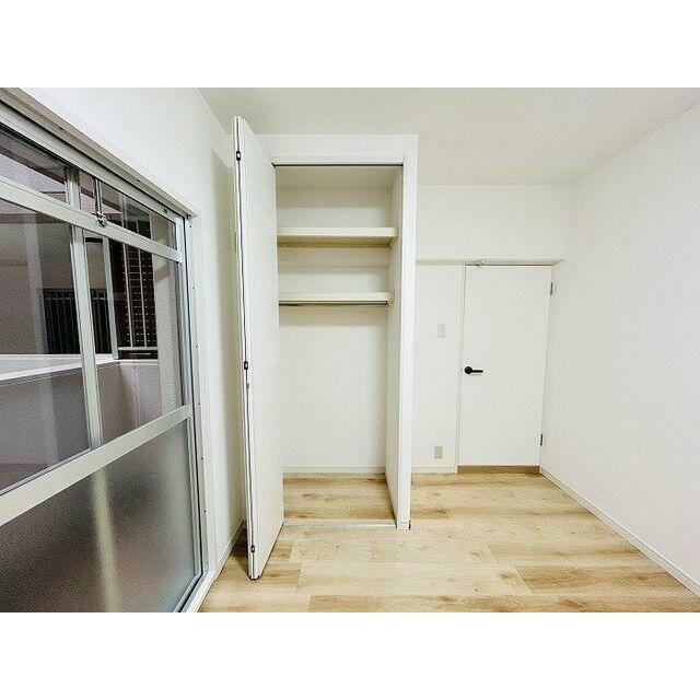 洋室約５．５帖収納