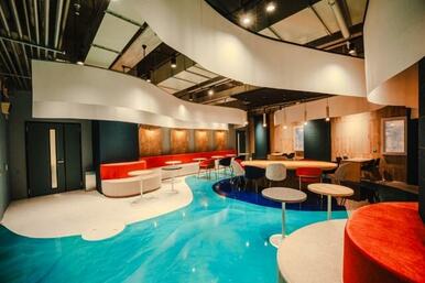 B1F 共用ラウンジ