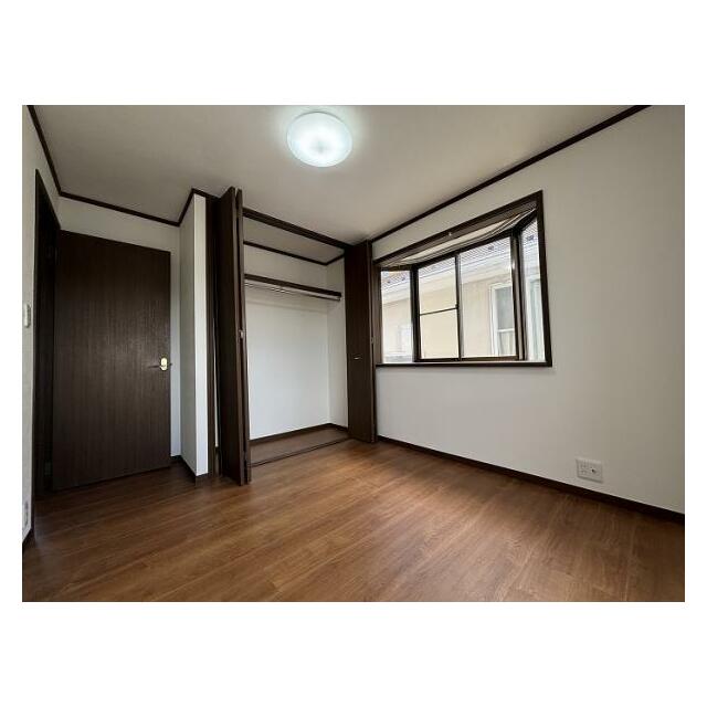 2F　南側約5.3帖 洋室