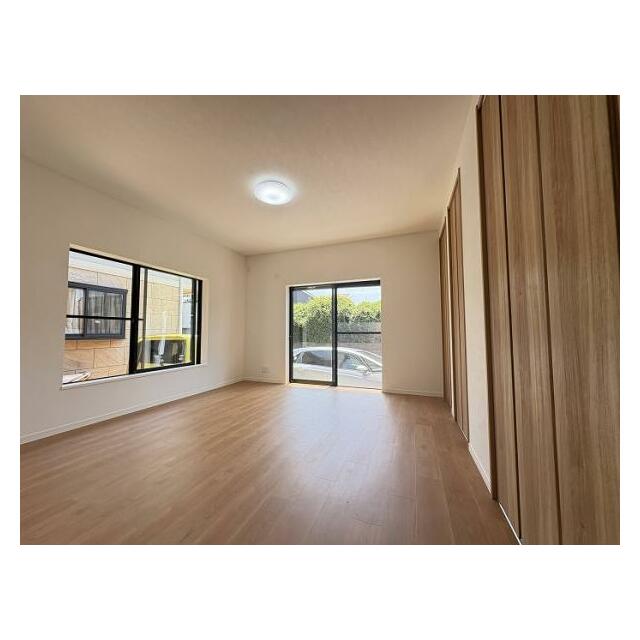 「LDK約15帖」（2）