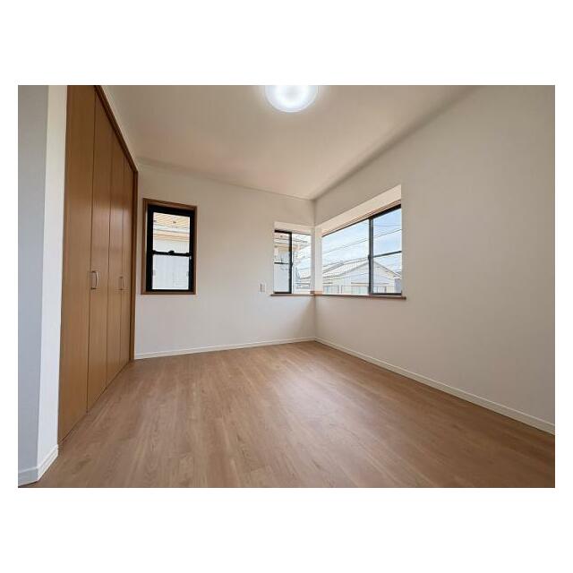 「2階洋室約6帖」