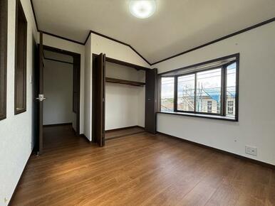 2F 北側約5.3帖 洋室