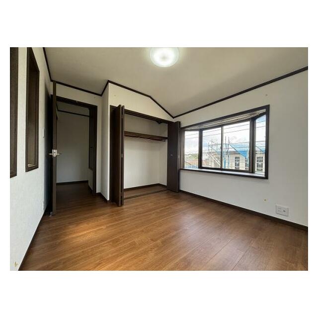 2F 北側約5.3帖 洋室