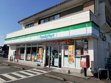 ファミリーマート神立中央一丁目