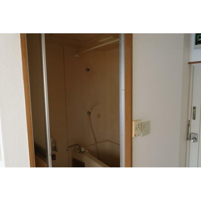 バス