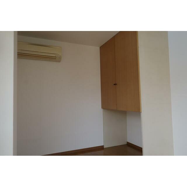 洋室６帖　収納