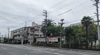 静岡市立大里中学校