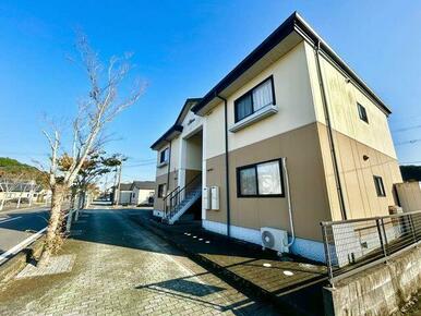 apartment 山内町大字三間坂