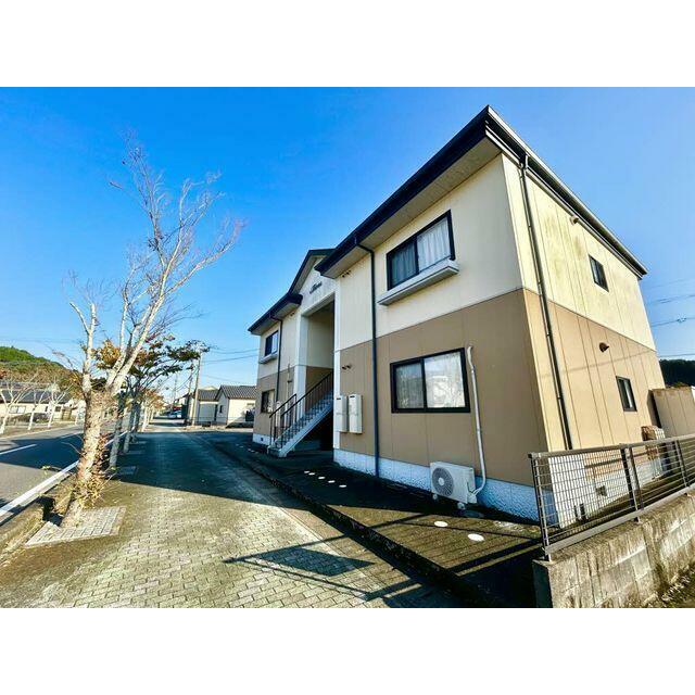 apartment 山内町大字三間坂