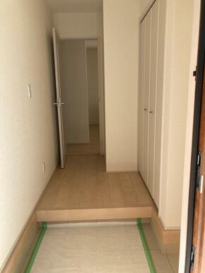 「いってきます」「ただいま」「おかえり」が聞こえそうな玄関（2号棟）