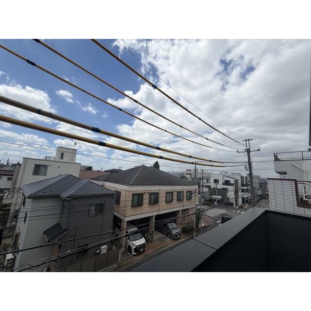 【１号棟】３階バルコニーならではの高さのある景色です。