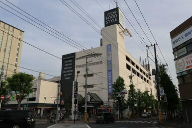 マックハウスＳ．Ｓ．Ｆ．イオンフードスタイル新松戸店