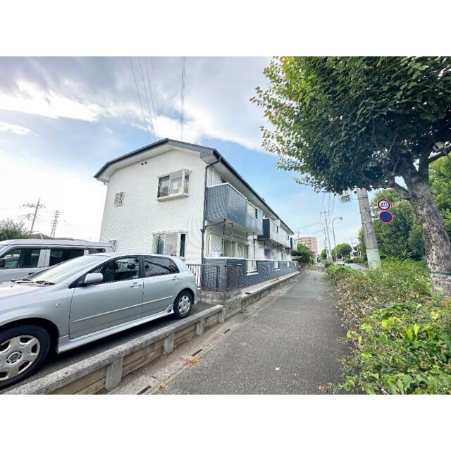 外観(前面道路)