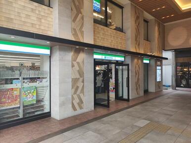 ファミリーマート名鉄大曽根駅店