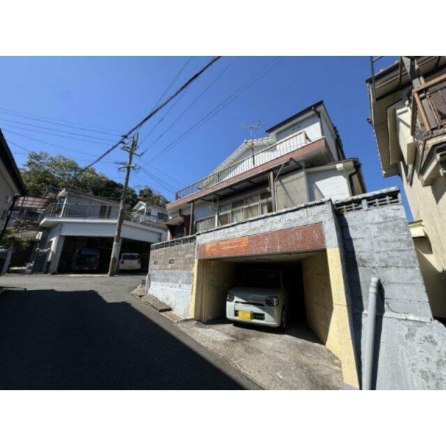 駐車場に車を止められます