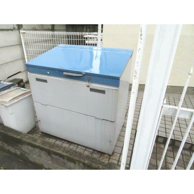 敷地内ゴミ置場