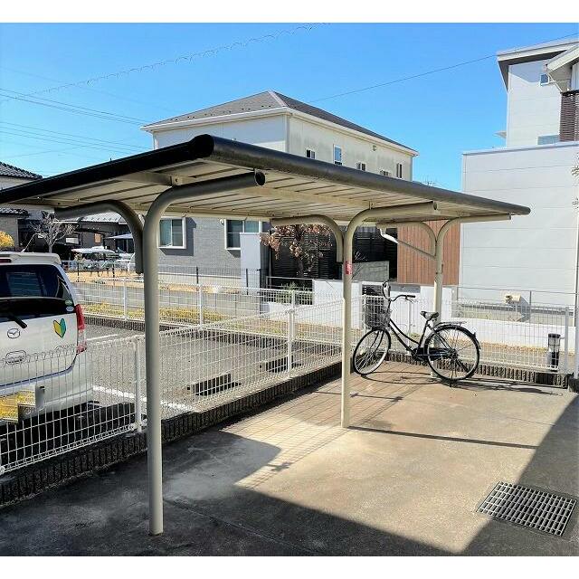 屋根付き駐輪場