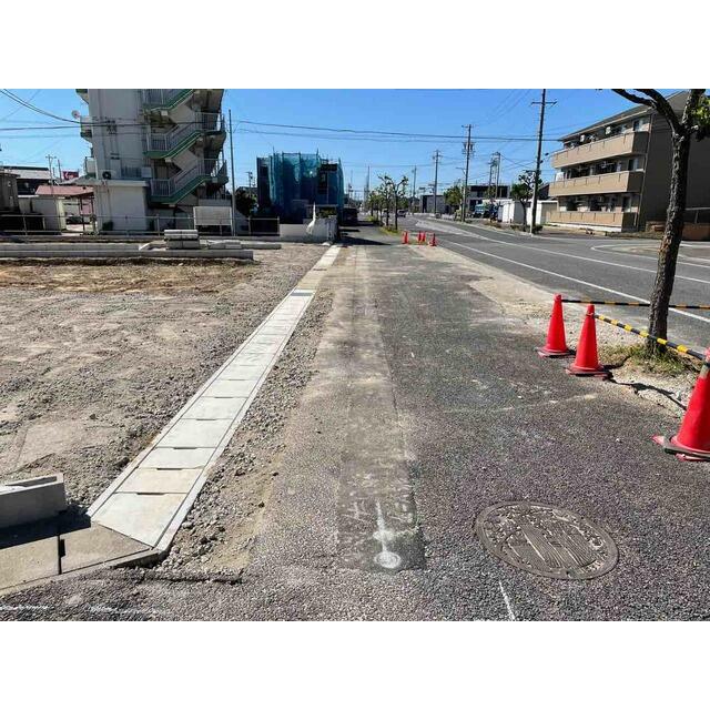 1・2・3号棟側　前面道路