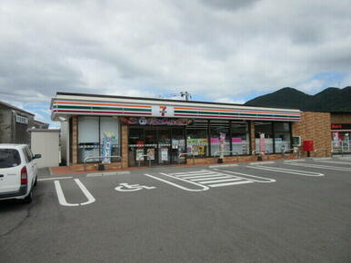 セブンイレブン八代上片町店