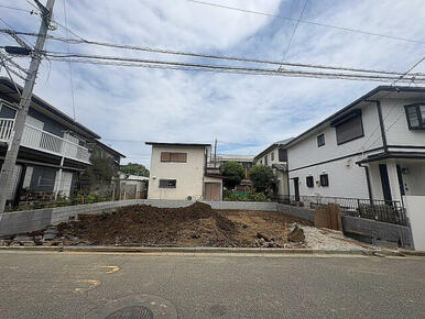 駅近とは違った落ち着いた雰囲気の漂う住宅街は、子育て世代に優しい住環境です。