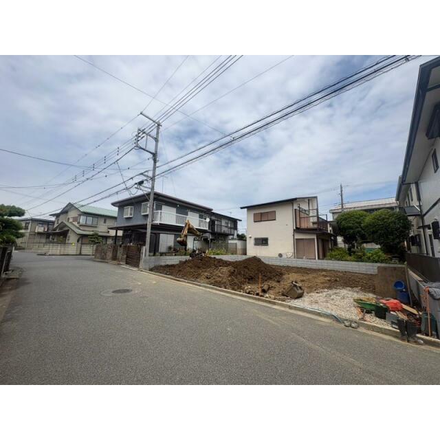 暮らしをすっきりと整えられる豊富な収納スペースも魅力。玄関に土間収納もあります。